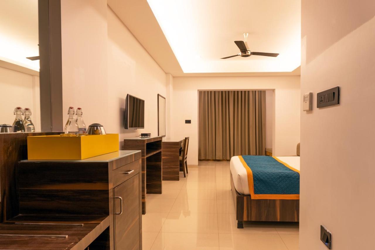 Hotel Zone Connect Parra Goa Anjuna Exterior foto